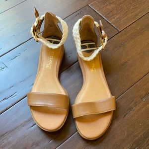 NWOT Sperry Sandals